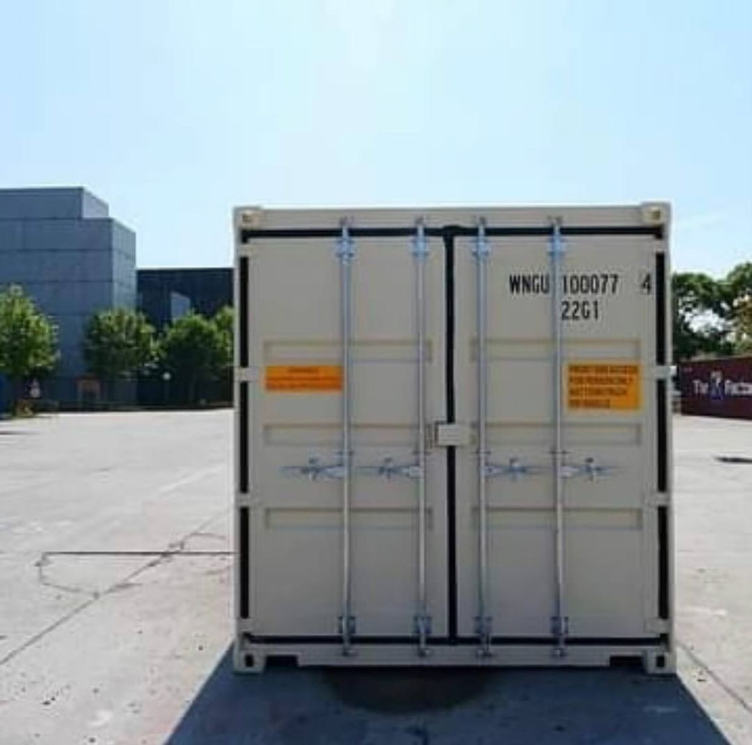 20′ x 8′ x 8.5′ Tall– New Shipping/Storage Container – Wind and Watertight – GRAY